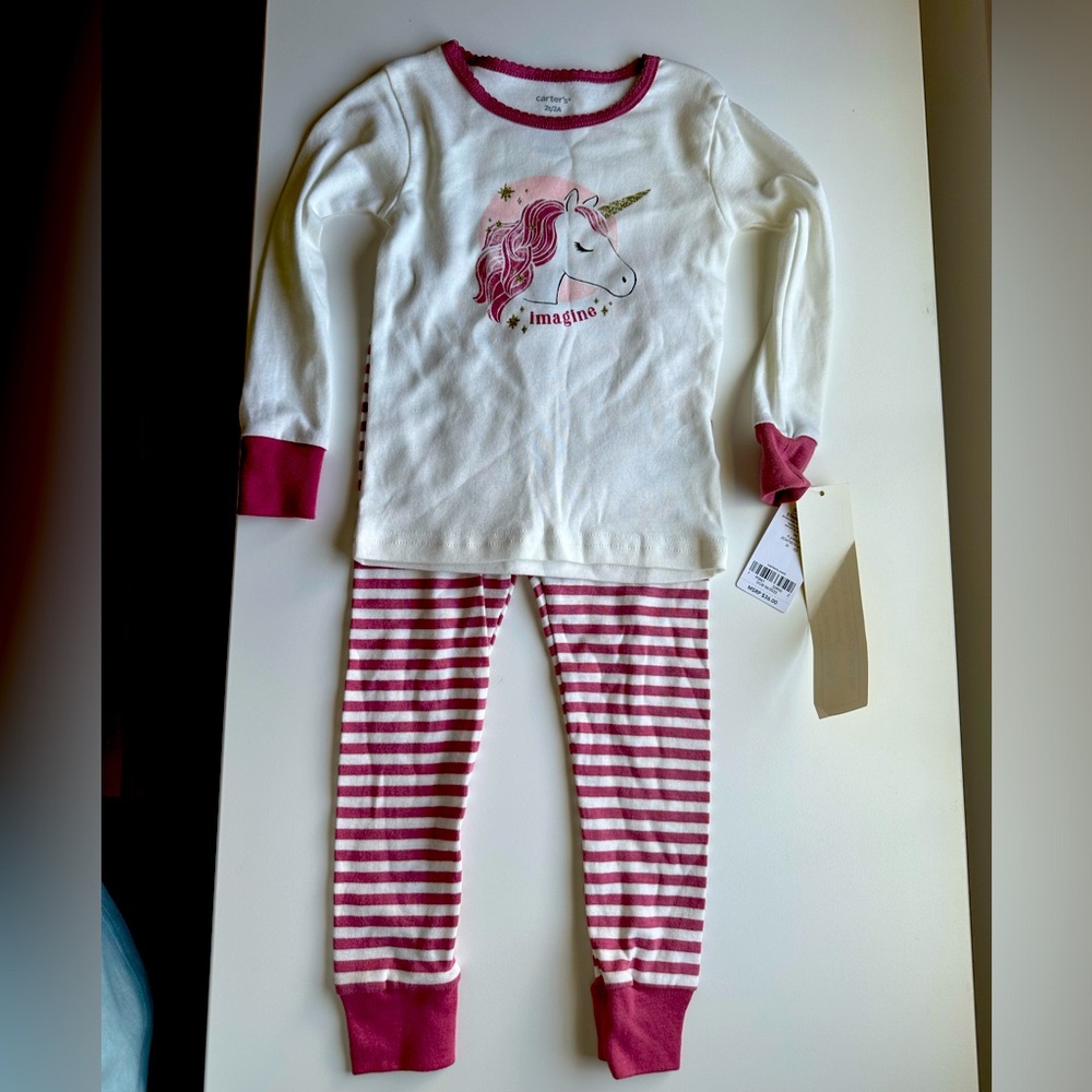 Carter’s 4 piece pajamas unicorn
